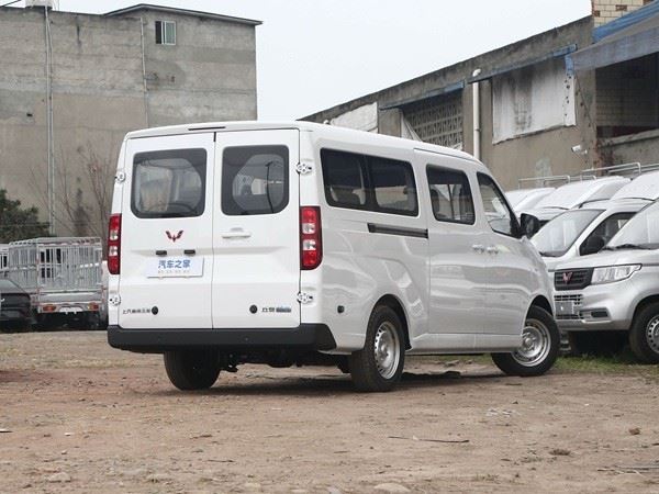 2026 Model Wuling Yangguang 14Seats Pure Electric Van suppliers