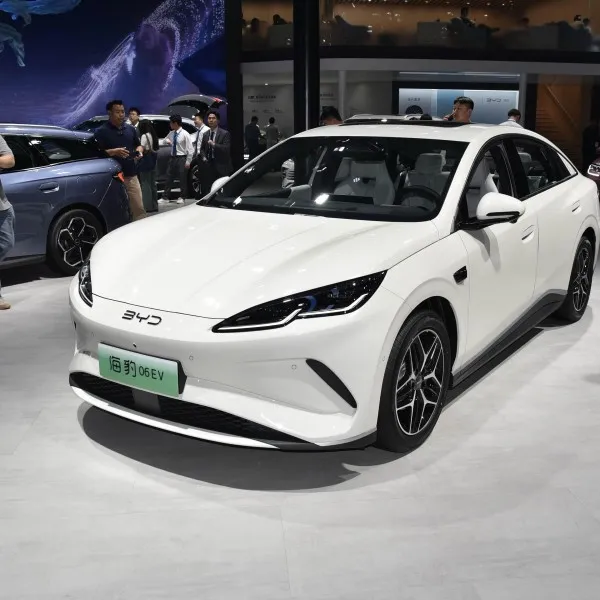 SEAL 06 DM-I Plug-in Hybrid with Blade Batterey