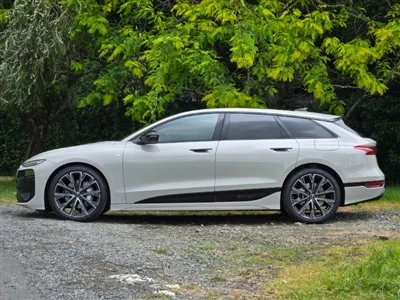 Audi A6 Avant E-tron S Line Quattro Full Review: Looking Back To Move Forward...