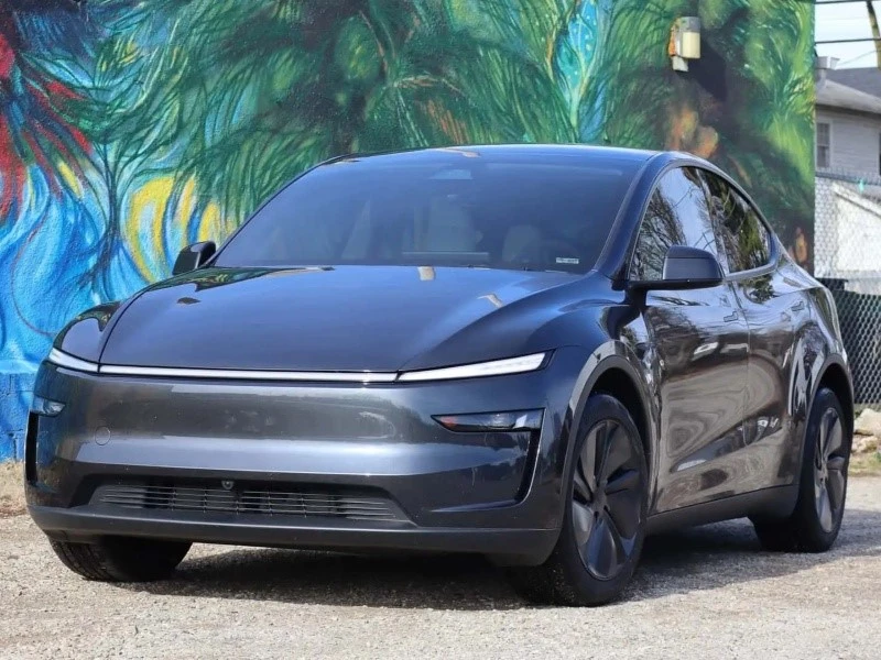 2026-insideevs-breakthrough-awards-editor-s-choice-tesla-model-y 1 2026-insideevs-breakthrough-awards-editor-s-choice-tesla-model-y 1