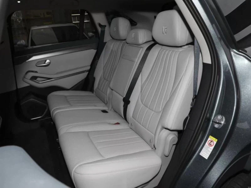 2025 Tang L 7 Seats Pure electric vehicle interior 3 2025 Tang L 7 Seats Pure electric vehicle interior 3