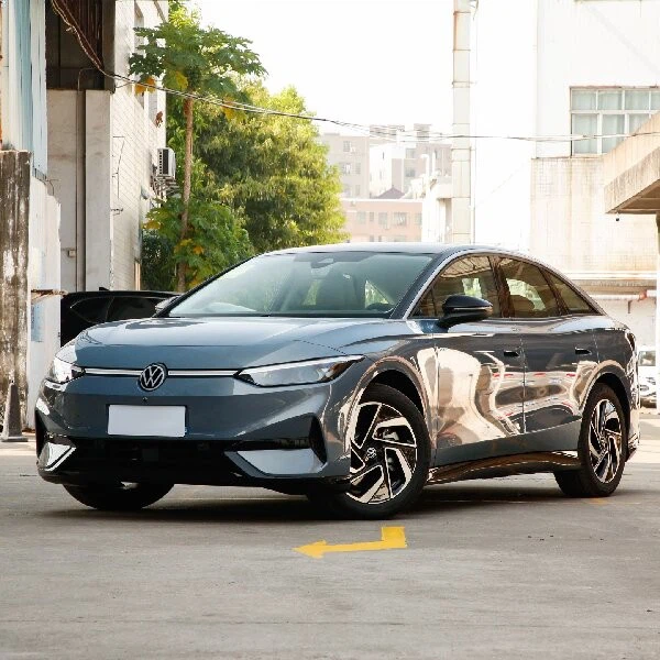 Volkswagen Luxury Sedan